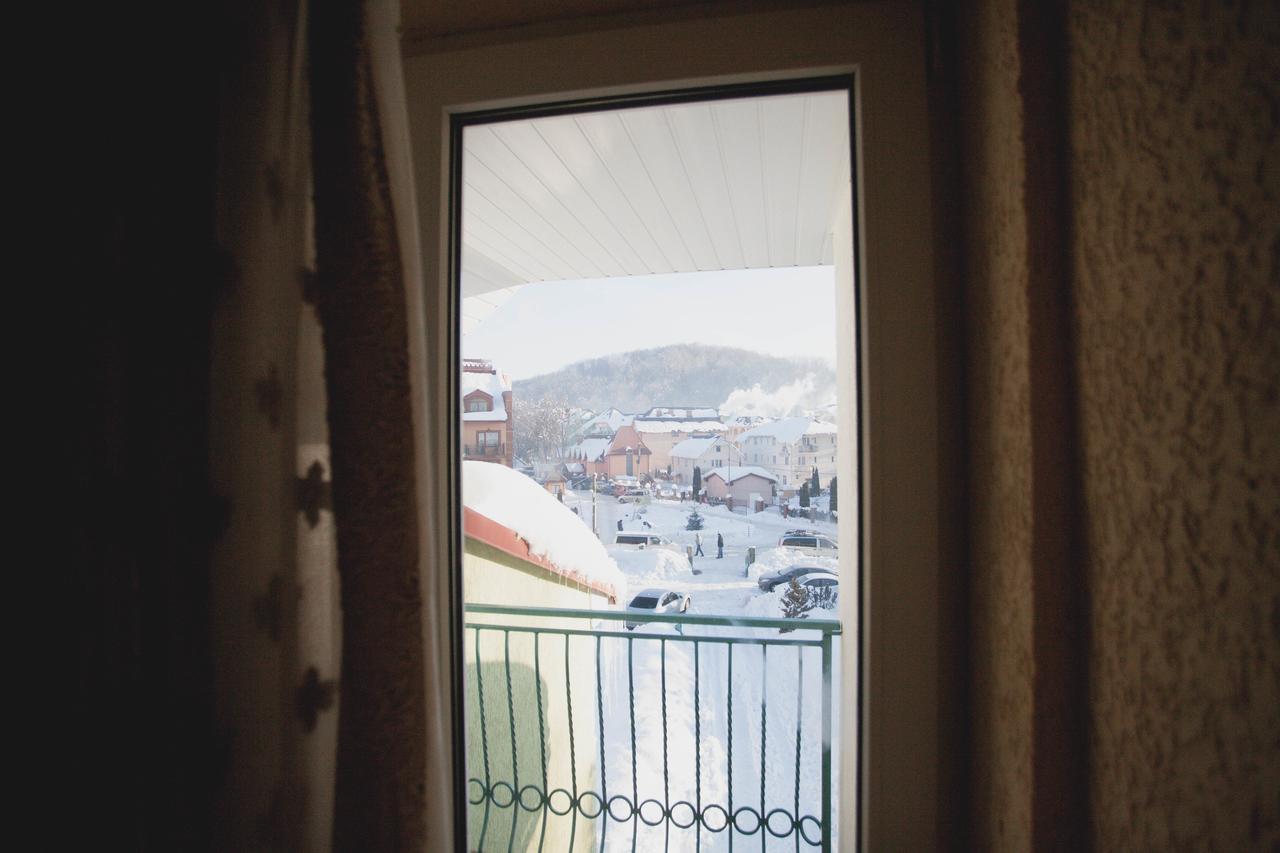Smerichka Hotel Поляна Екстериор снимка
