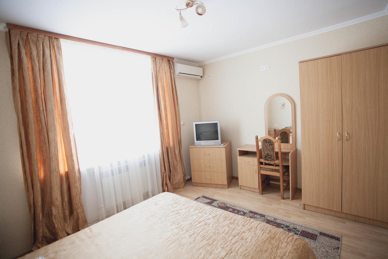 Smerichka Hotel Поляна Екстериор снимка