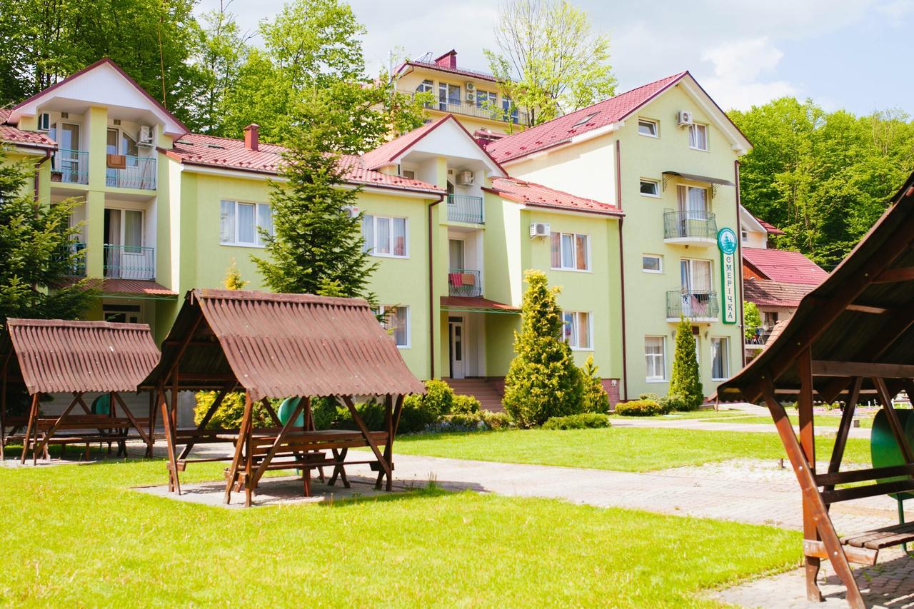Smerichka Hotel Поляна Екстериор снимка
